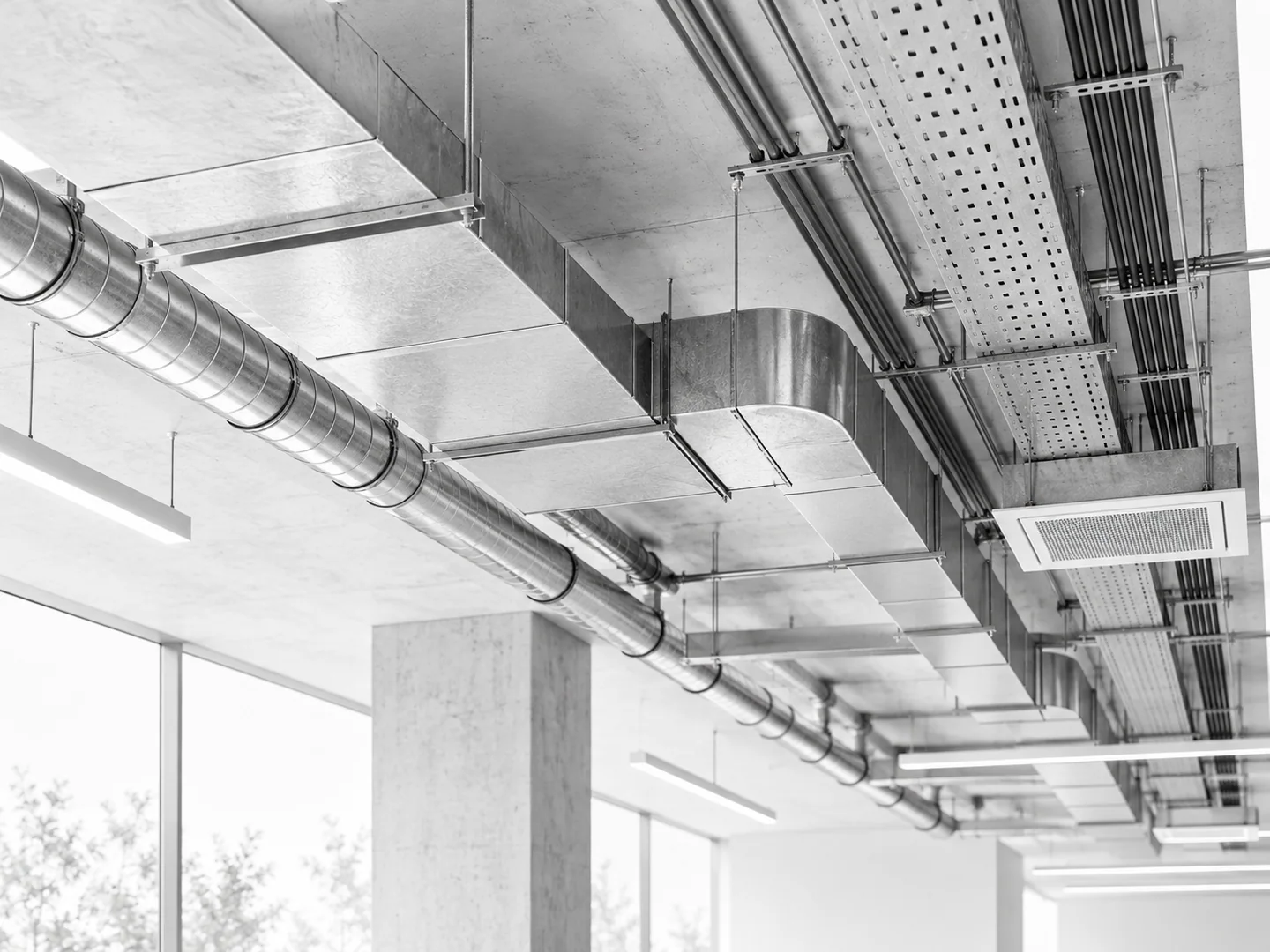 Instalații HVAC și trasee tehnice coordonate